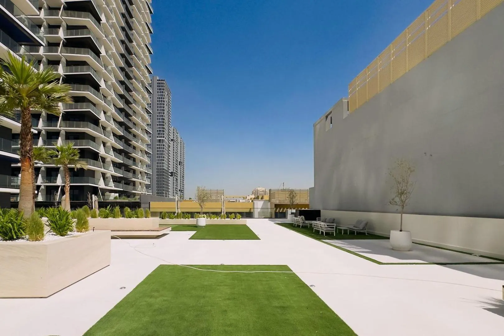 Guestready - Prestigious Stay At Binghatti Corner Dubai Apartment
